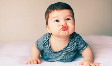 Hogyan tudjuk eldönteni, hogy a babánk fázik-e vagy melege van?