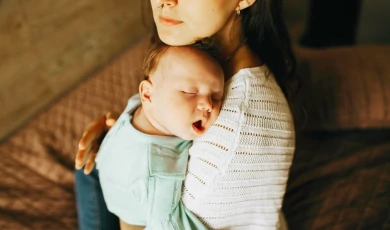 Mi jelent az ősbizalom babáknál?